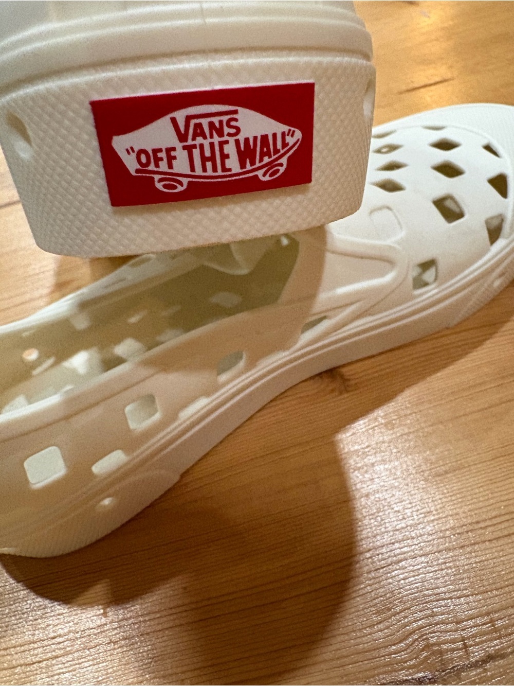 Vans women's size 5 White Slip-On Ventilated Water Clog with Red Logo